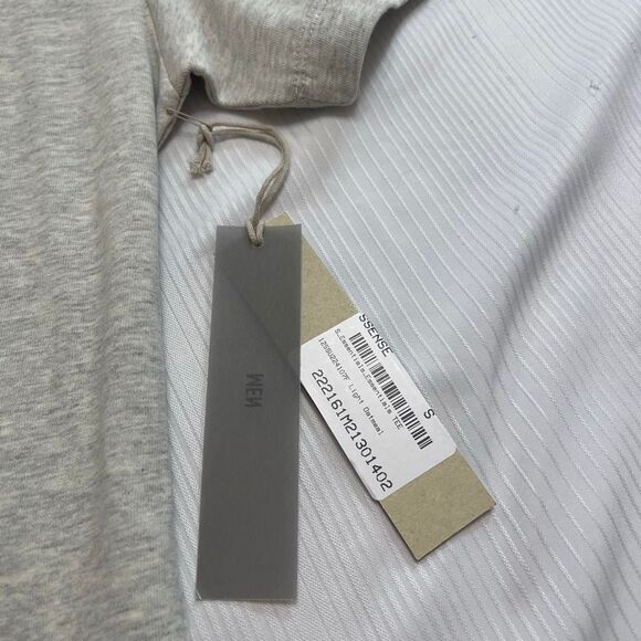 NWT Essentials Fear Of God Light Oatmeal T-Shirt Size Small New - Picture 2 of 10